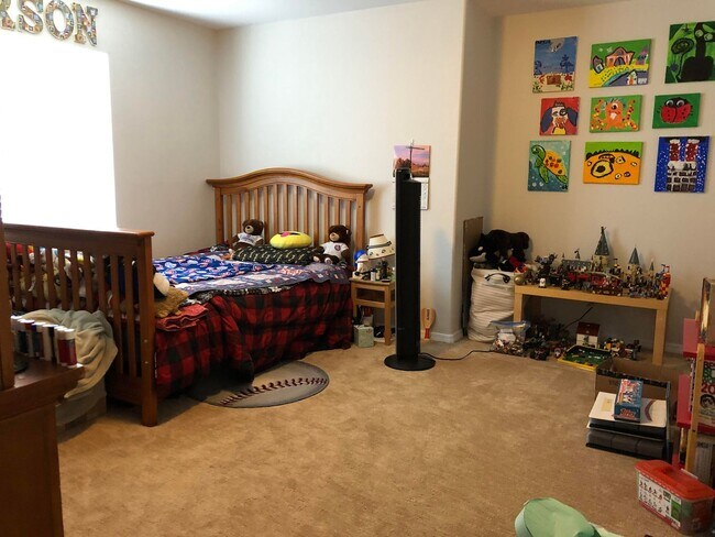 Building Photo - Beautiful renovated 4 Bedroom Rancher in D-12 with Cheyenne Mtn. Views, close to Ft. Carson!