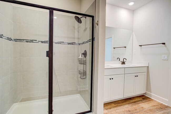 Building Photo - 20 Falcon Ridge Rd