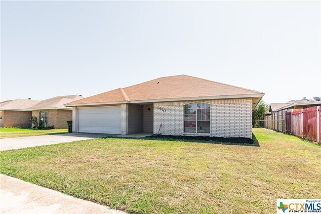 Building Photo - 1410 Windsor Cir