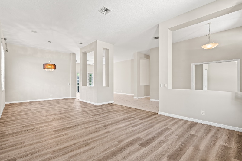 Building Photo - 1366 Crossbill Ct