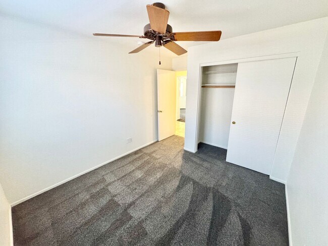 Building Photo - Meticulously Maintained 3 Bedroom + Den Single Level Home! Fantastic Low Backyard.