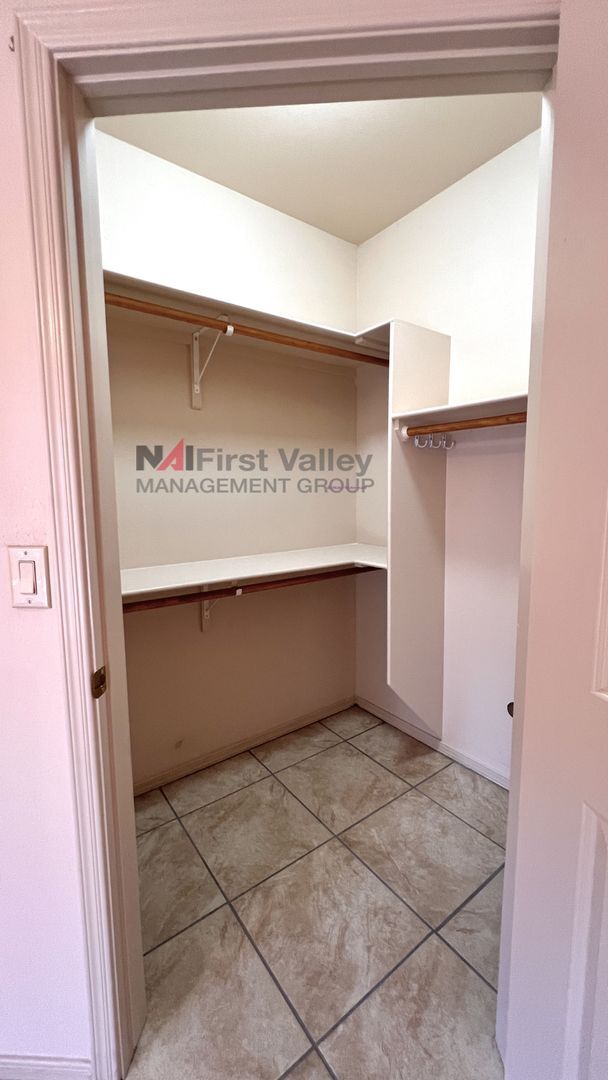 Building Photo - 2 Bedrooms, 2 Baths Ground Level