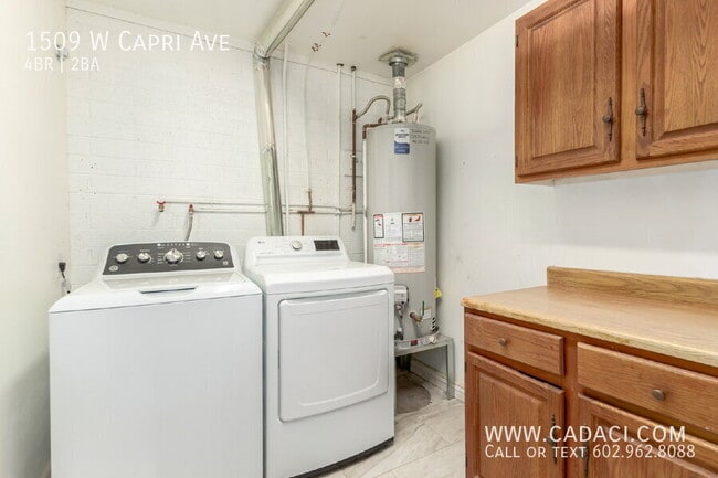 Building Photo - 1509 W Capri Ave