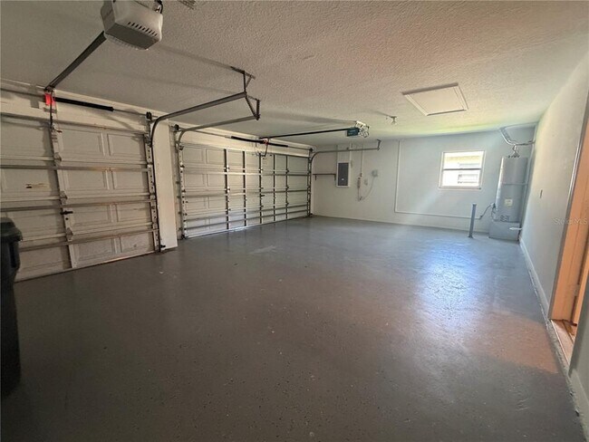 Building Photo - 14832 Heronglen Dr