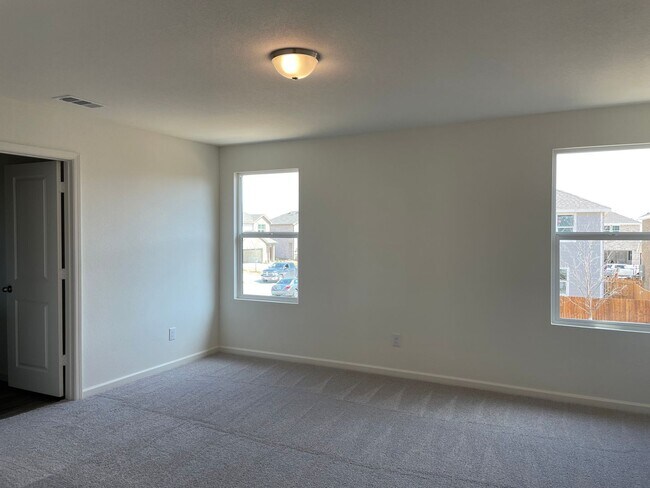 Building Photo - 3 Bed 3 Bath House for Lease in Princeton