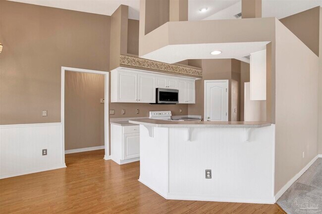Building Photo - 2012 Horton Dr