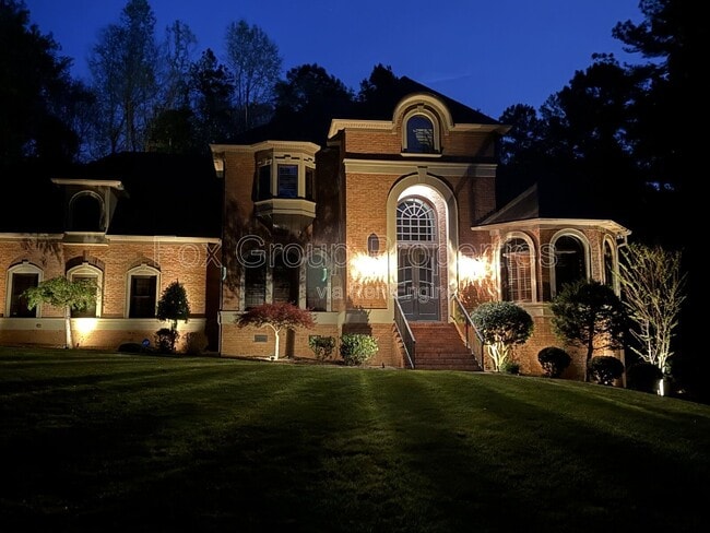 Building Photo - 143 Greenbay Rd