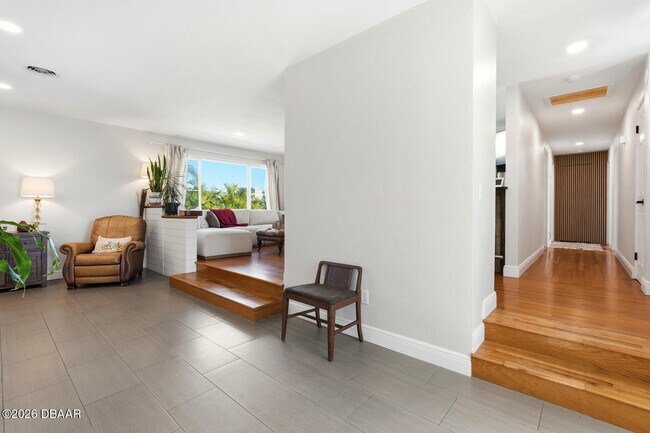 Building Photo - 165 Ormond Pkwy