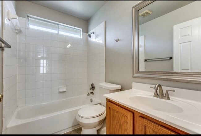 Building Photo - 7343 Lyia Br