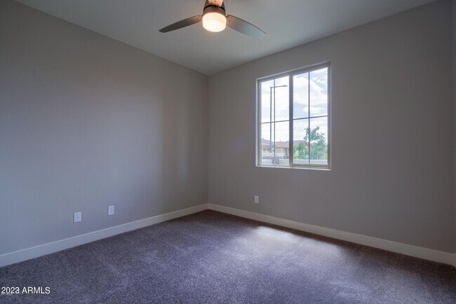 Building Photo - 5139 N 187th Ln
