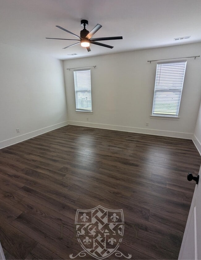 Building Photo - 7276 Ludlow Dr