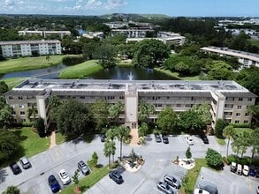 Building Photo - 4301 Martinique Cir