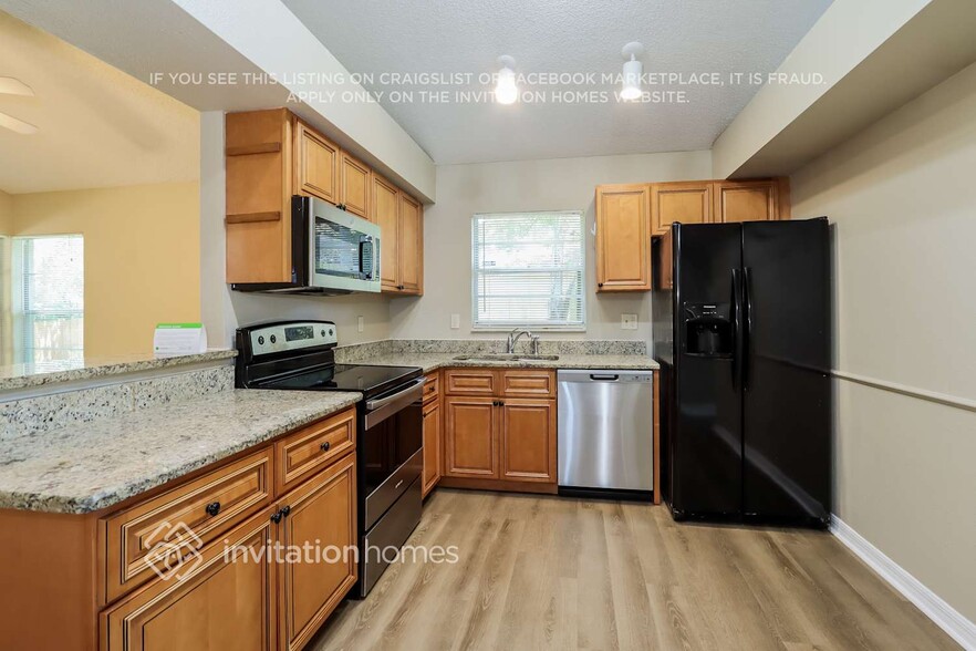 Building Photo - 12838 Coverdale Dr