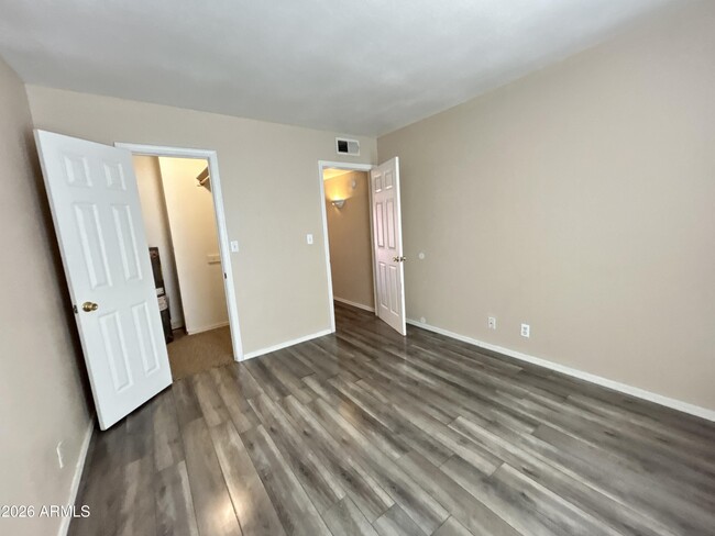 Building Photo - 14203 N 19th Ave