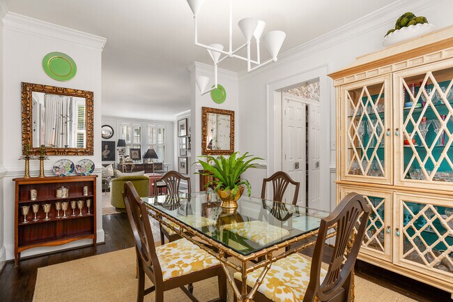 Building Photo - 2260 Peachtree Rd