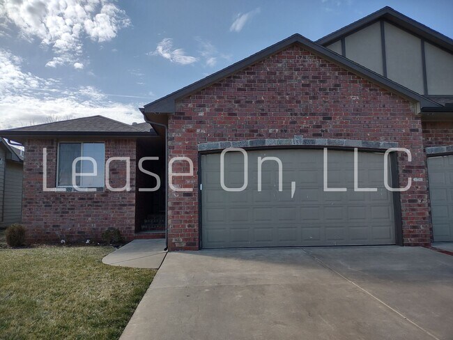 Primary Photo - 7453/57 Summerside