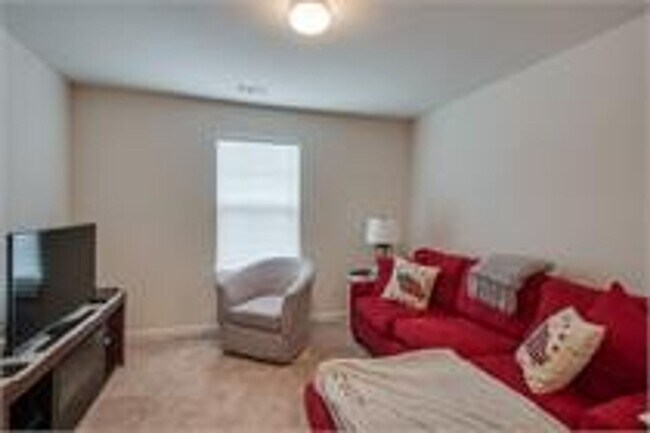 Building Photo - Beautiful 4bd 2.5ba home with Community Am...