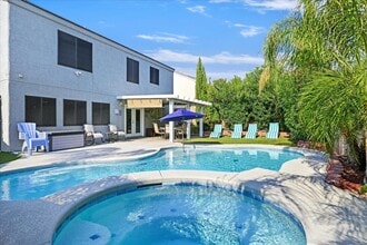 Building Photo - 2735 Peekskill Ave