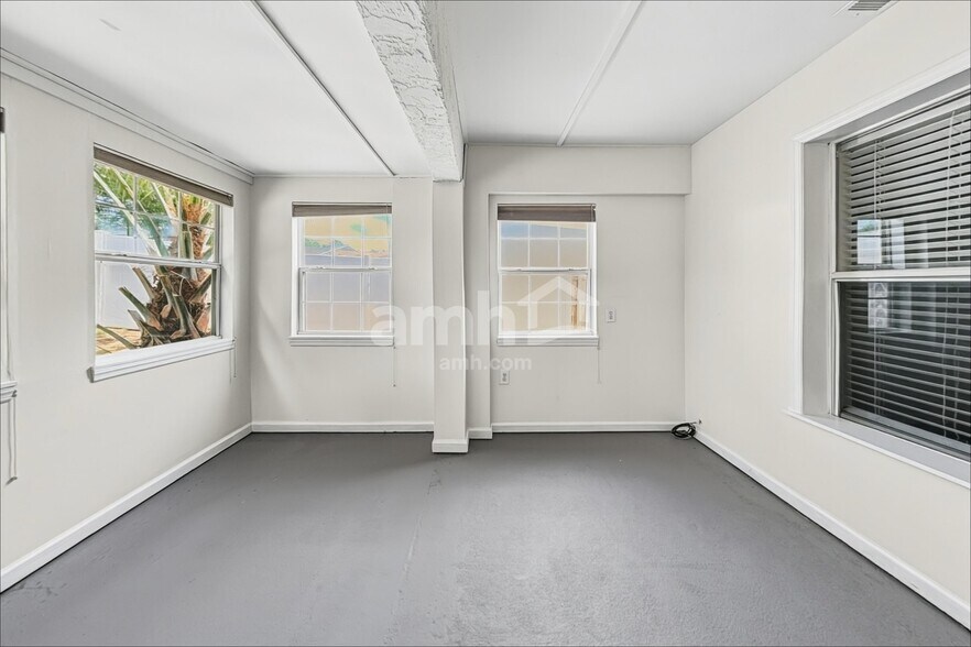 Building Photo - 15408 Greater Groves Blvd