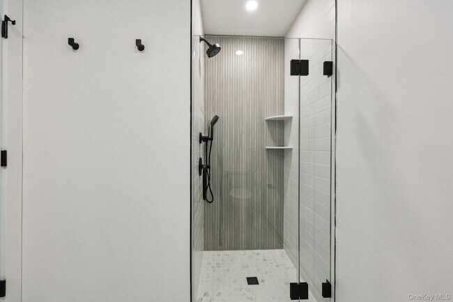 Building Photo - 325 Manville Rd