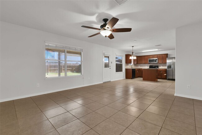 Building Photo - 1906 Rock Ridge Dr