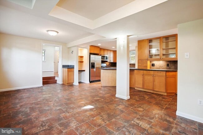 Building Photo - 8509 Cyrus Pl
