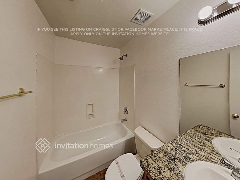 Building Photo - 12754 W Dreyfus Dr