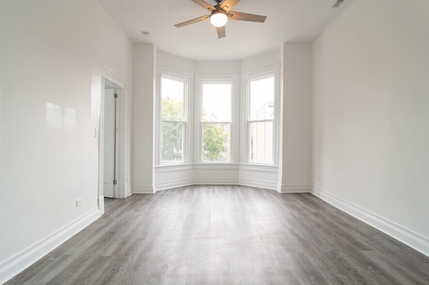 Building Photo - 1714 N Whipple St