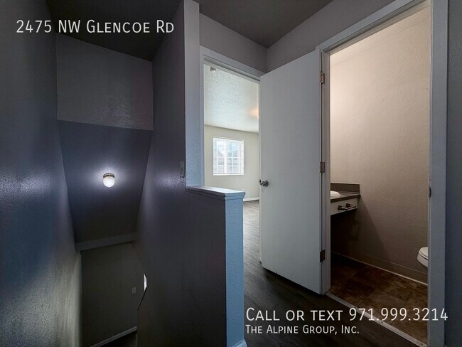 Building Photo - 2475 NW Glencoe Rd