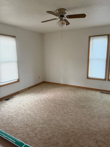 Building Photo - 126 10th St N