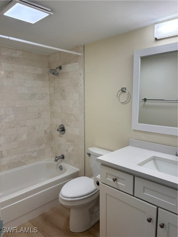 Building Photo - 900 8th Ave S