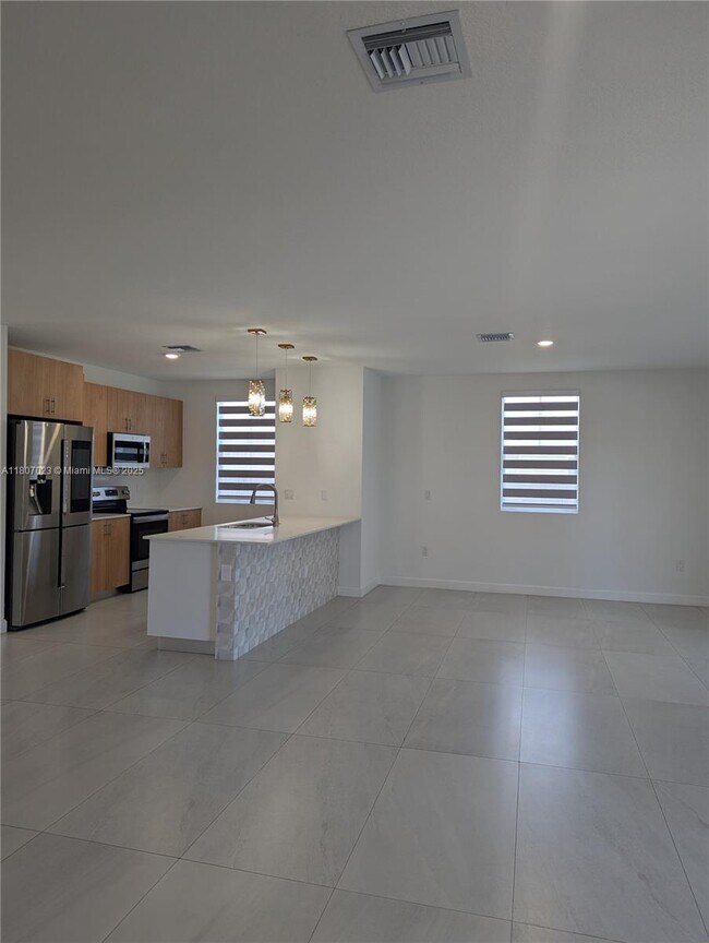 Building Photo - 24721 SW 112th Ct