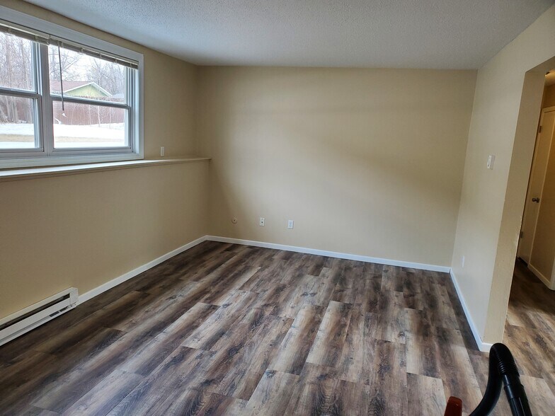 Building Photo - 1016 N 39th St