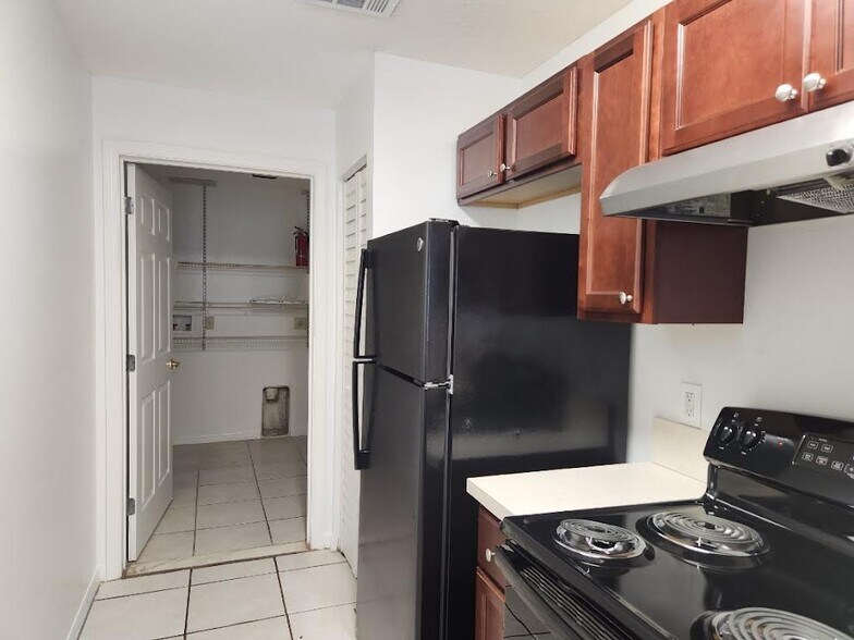 Laundry Room off Kitchen - 504 13th Pl