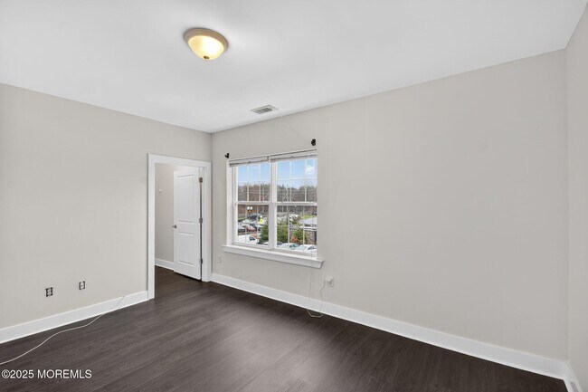 Building Photo - 626 Marion Ln