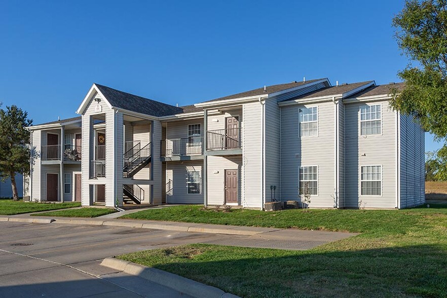 Primary Photo - Cottonwood Apartment Homes