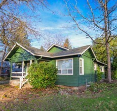 Building Photo - Charming Vintage 2bdrm Home on a Large Lot! Large Basement for storage!