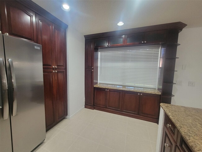 Building Photo - 1505 Harbour Side Dr