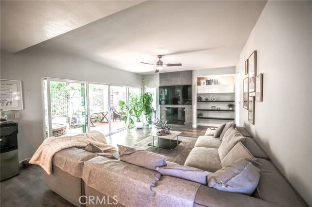 Building Photo - 7241 E Pony Ct