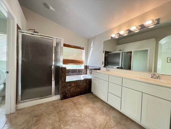 Building Photo - Beautiful and well-maintained two-story home in summerlin