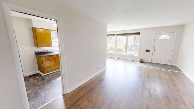 Building Photo - Sun-Drenched Mt. Tabor Home with Massive Yard & Oversized Shop-Garage!