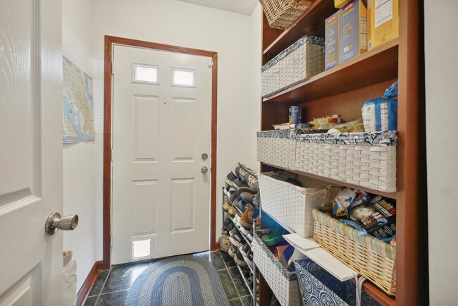 MUD ROOM - 59 Meckes St