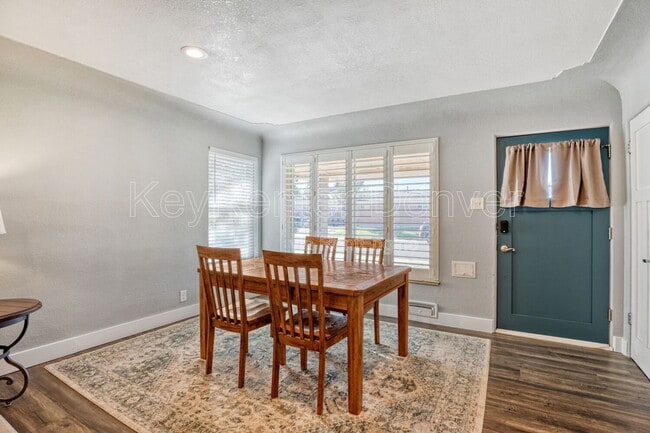 Building Photo - 4481 E Bails Pl