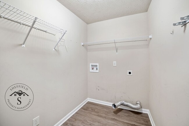 Building Photo - 25 Justice Dr