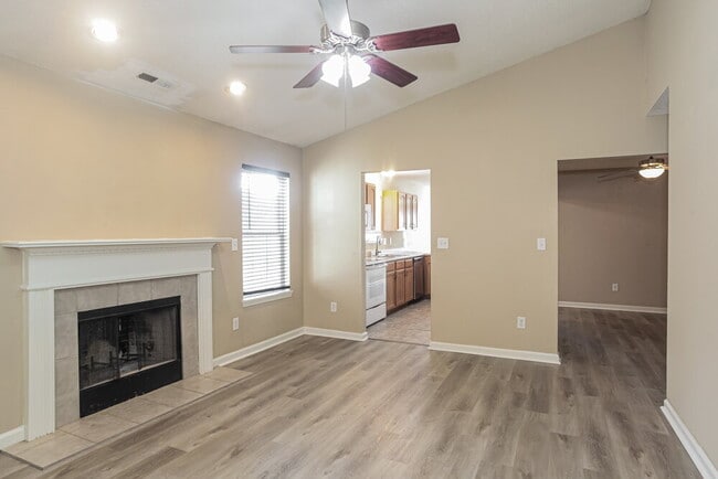 Building Photo - 9743 Centennial Ct