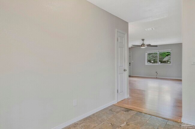 Building Photo - 2325 Merle Cir