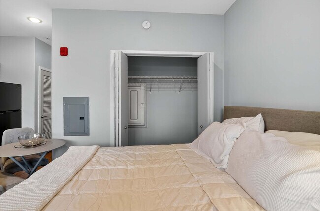 Building Photo - 229 S Grant St