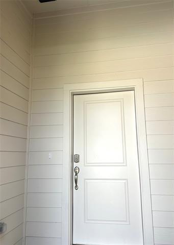 Building Photo - 211 Tristan St