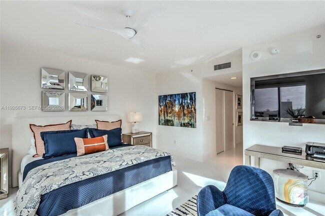 Building Photo - 3535 S Ocean Dr