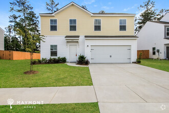 Building Photo - Gorgeous 5 Bedroom Homes